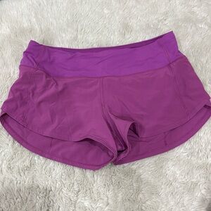 LULULEMON LOW RISE SPEED UP SHORT 2.5 INCH